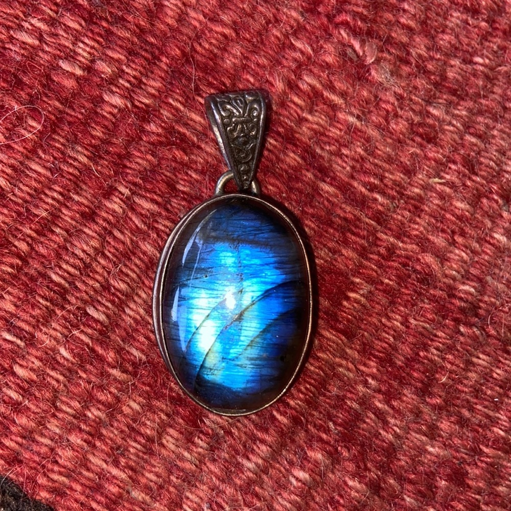 ✨Labradorite Pendant - Picture 4 of 5